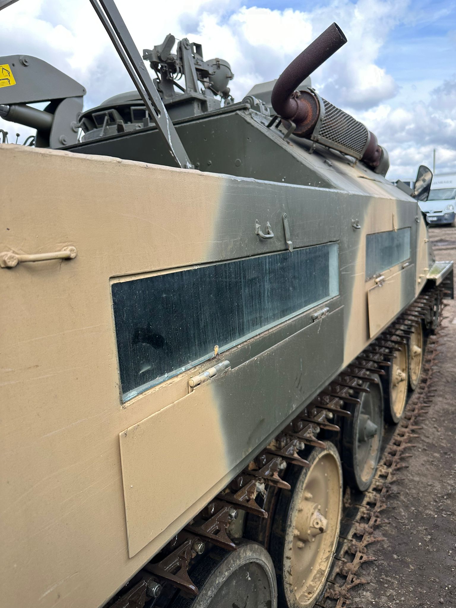 Vehicle Photo 2