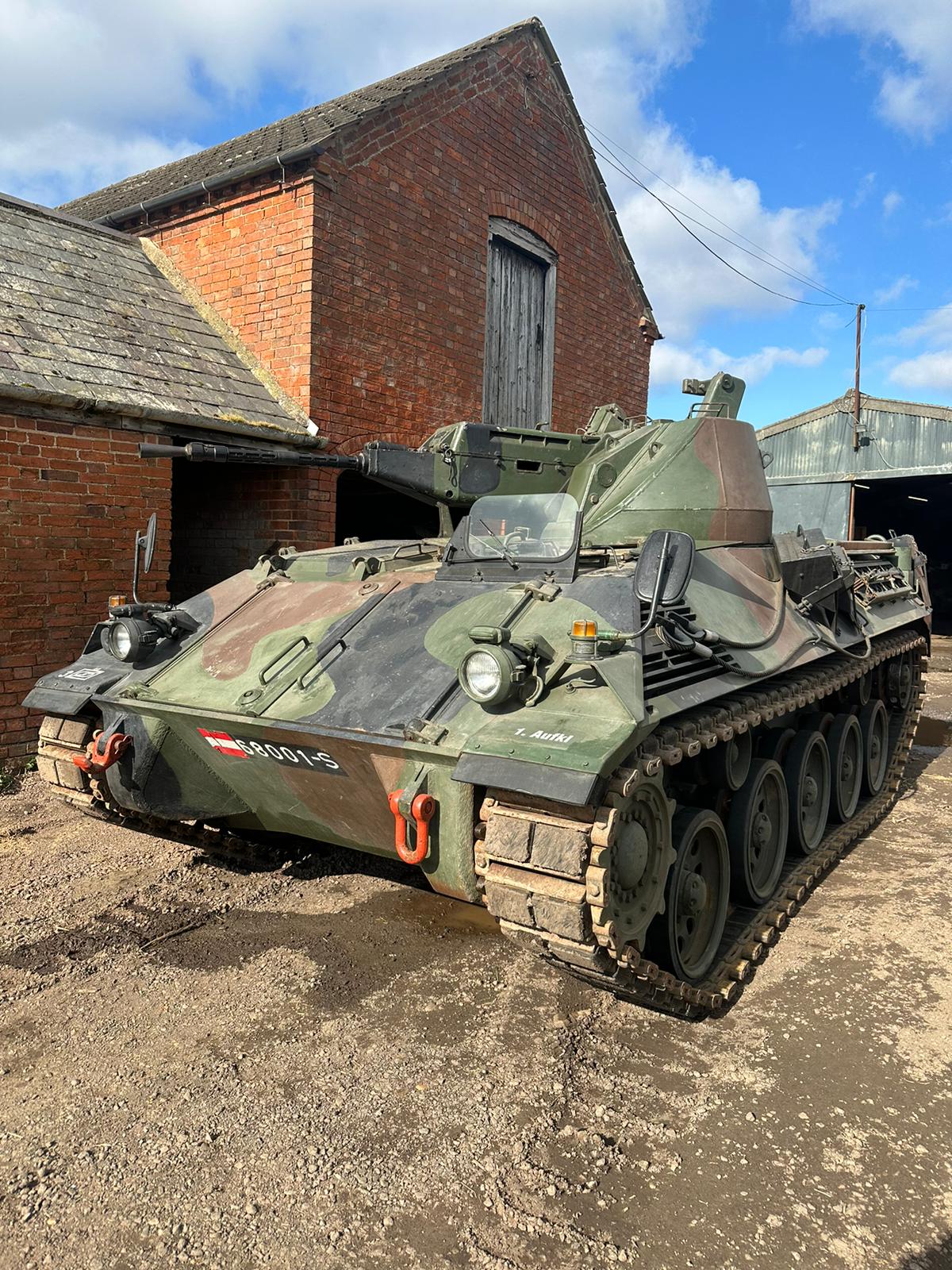 Vehicle Photo 2