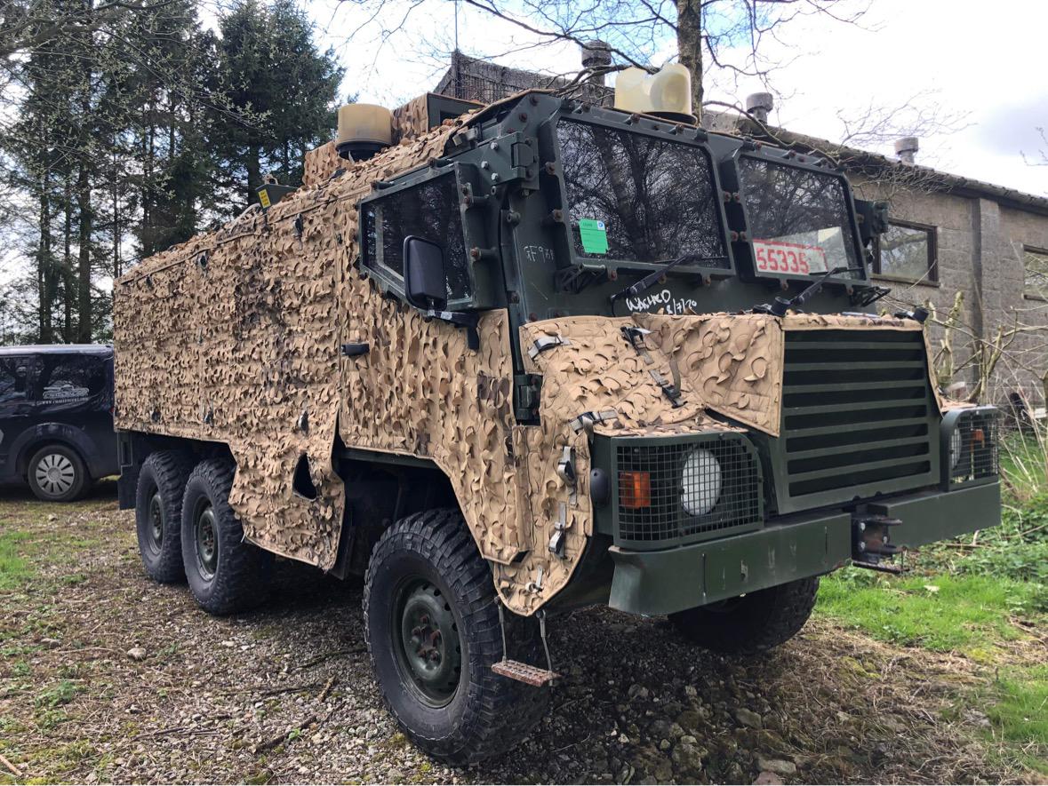 Pinzgauer vector 718